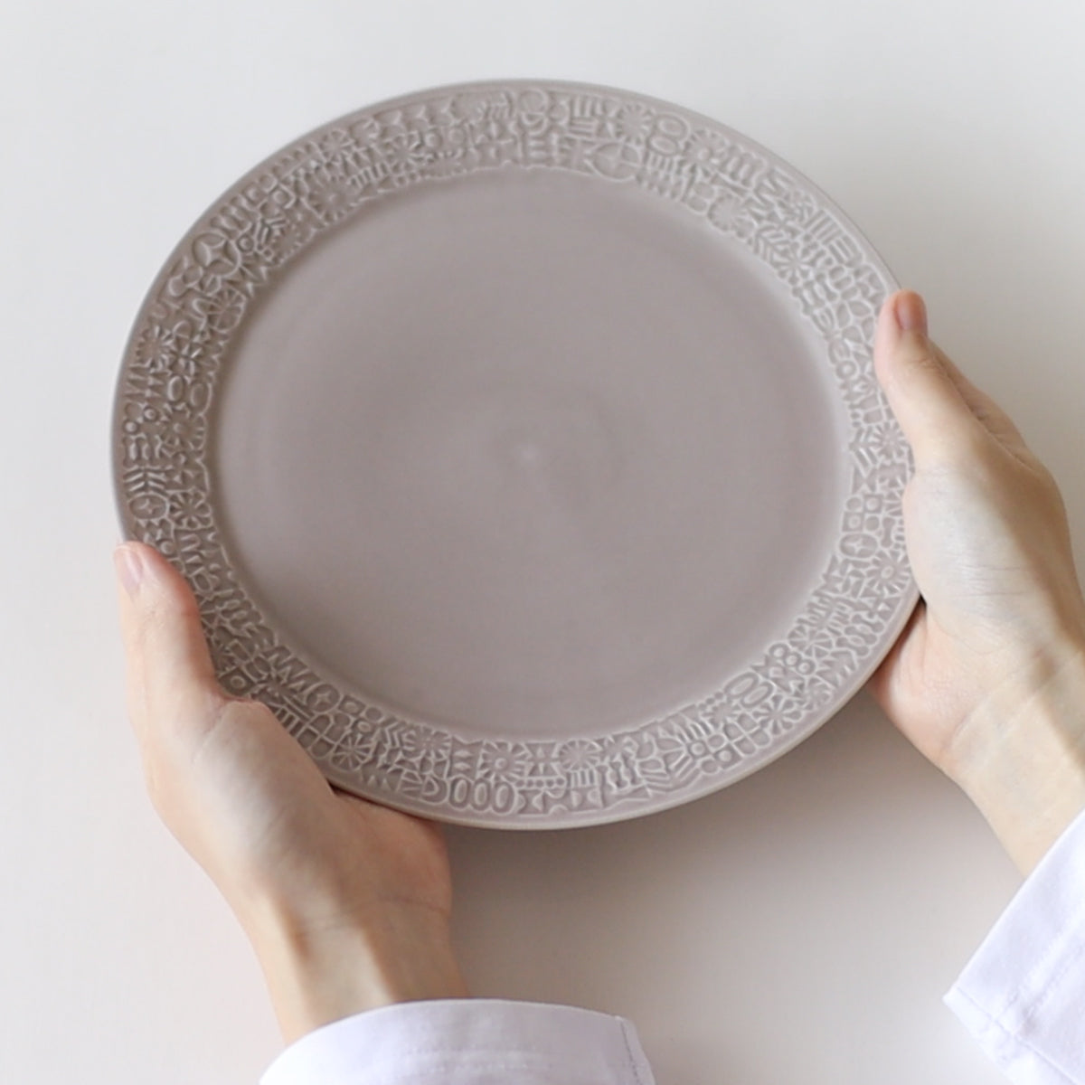 PATTERNED PLATE 21