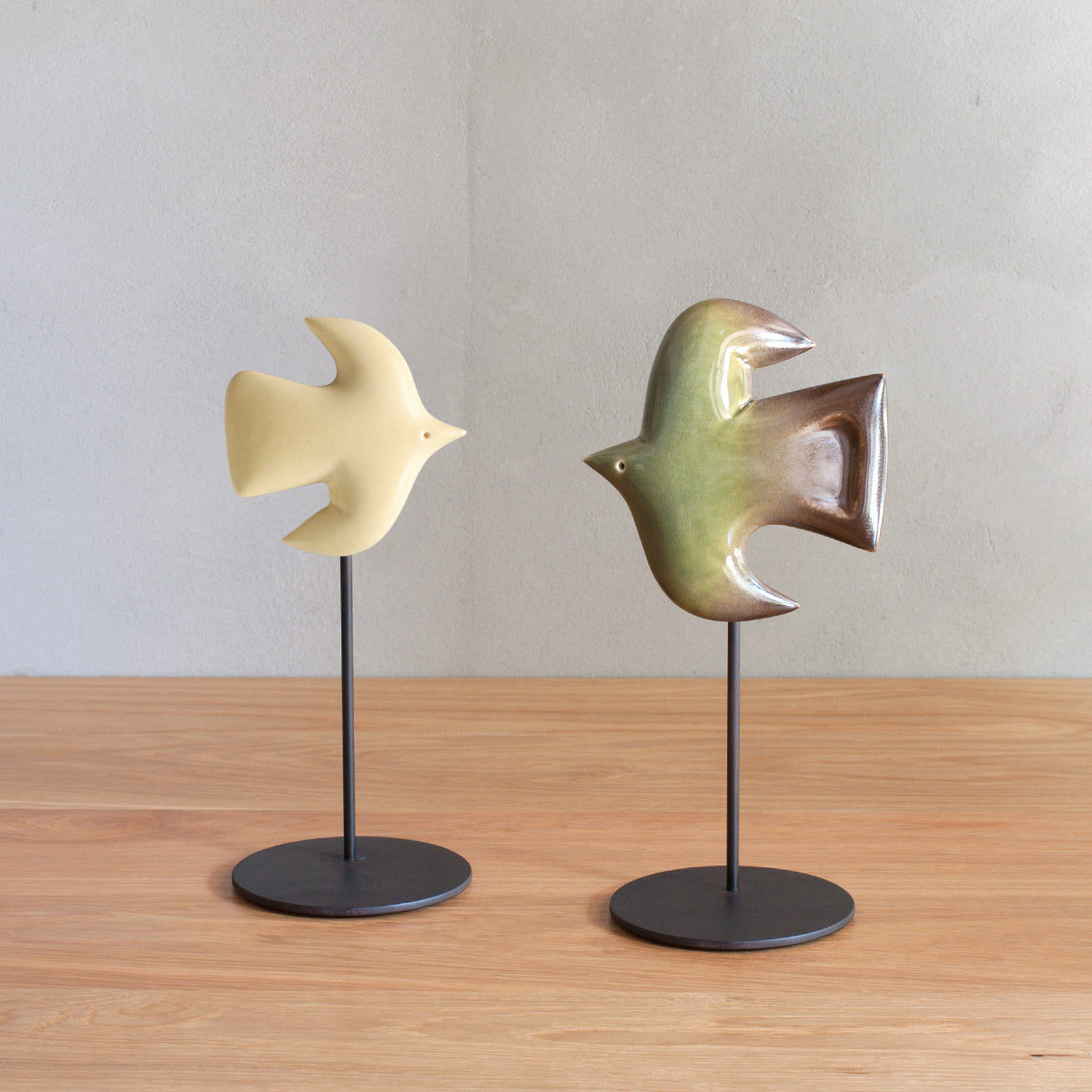 WALL BIRD STAND