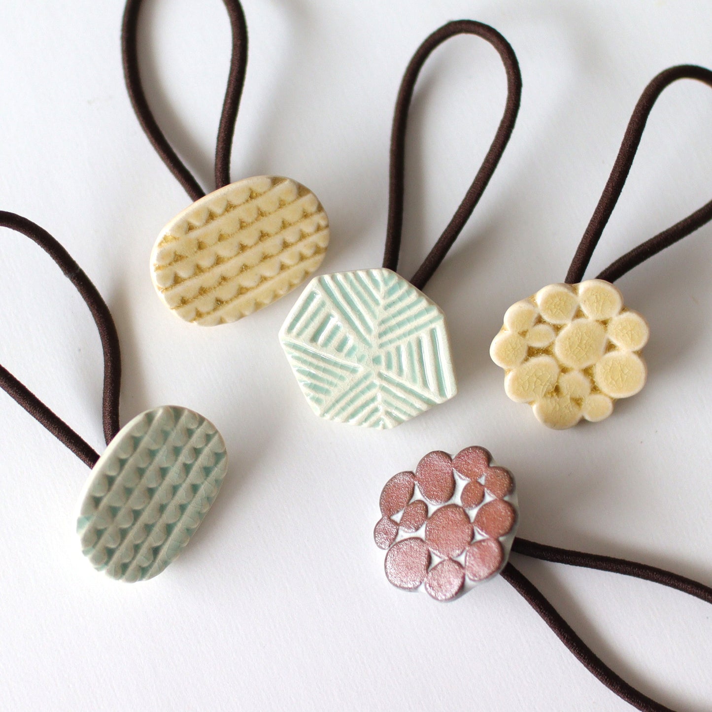 PATTERNED MINI HAIR ACCESSORY