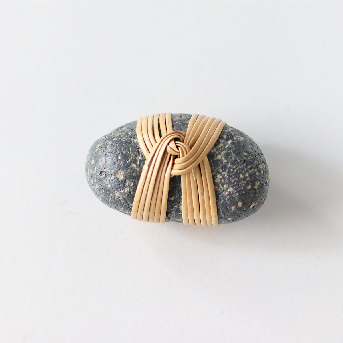 Wrapped Rocks / SZ-M-11