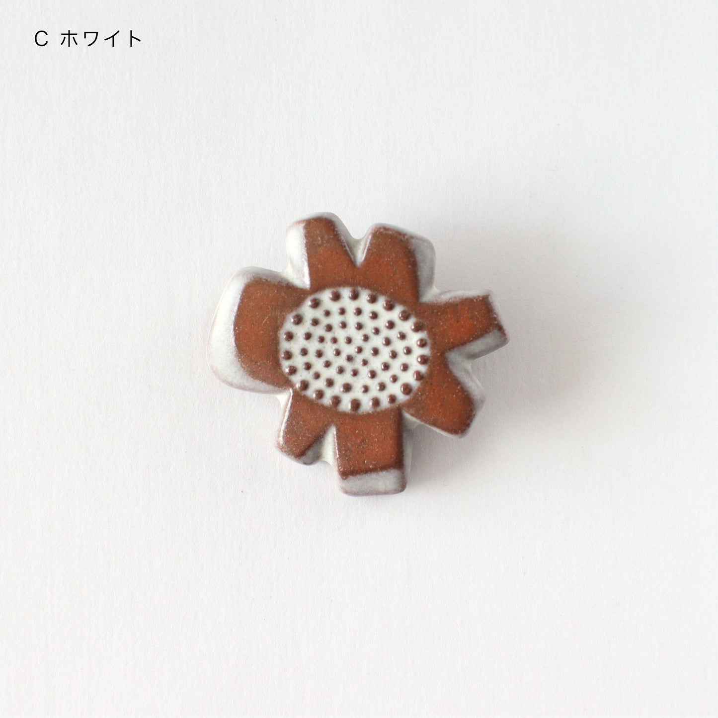 FLOWER TILE BROOCH