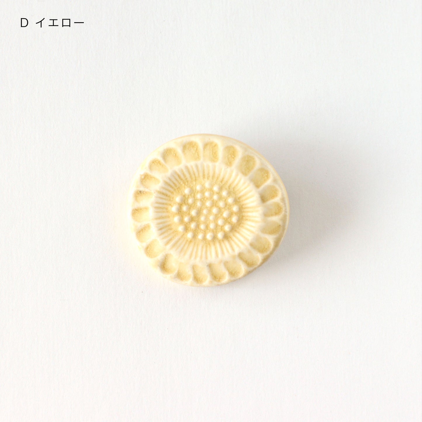 FLOWER TILE BROOCH