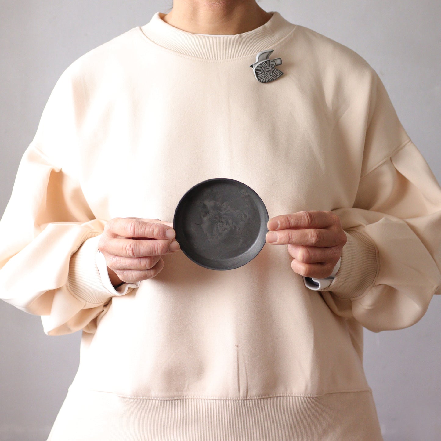 ART STONE SAUCER