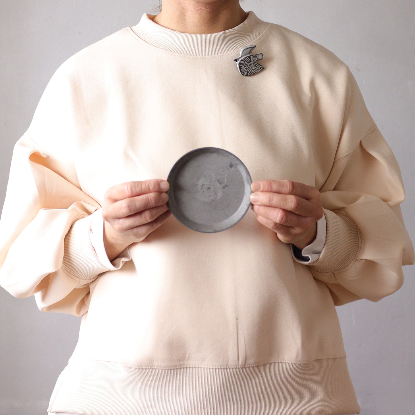 ART STONE SAUCER