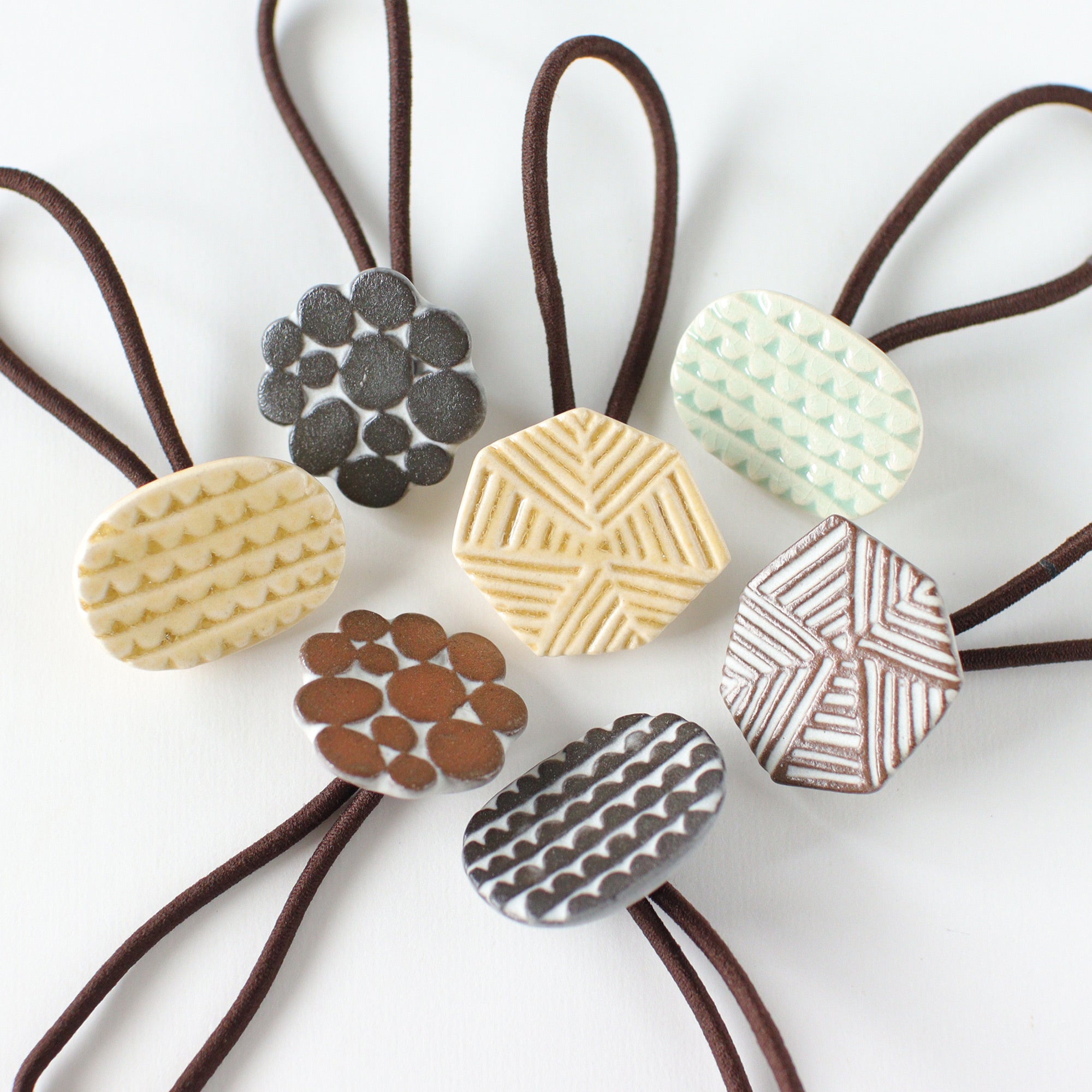 PATTERNED MINI HAIR ACCESSORY