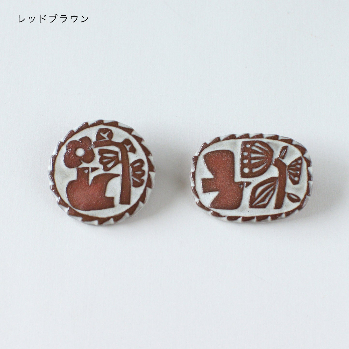 RELIEF BROOCH