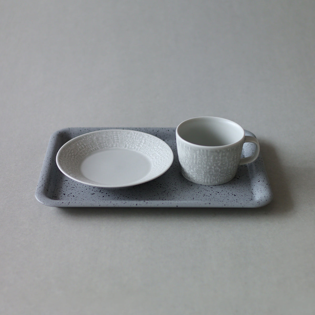 PLACE 02 / B5 Tray
