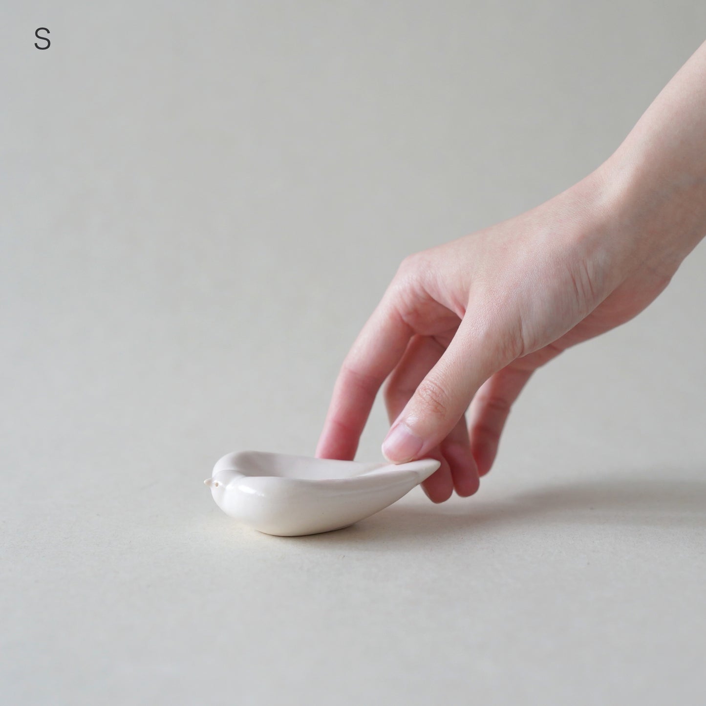 DOVE TRAY / ホワイト