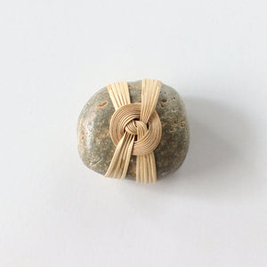 Wrapped Rocks / SZ-S-02 – BIRDS' WORDS