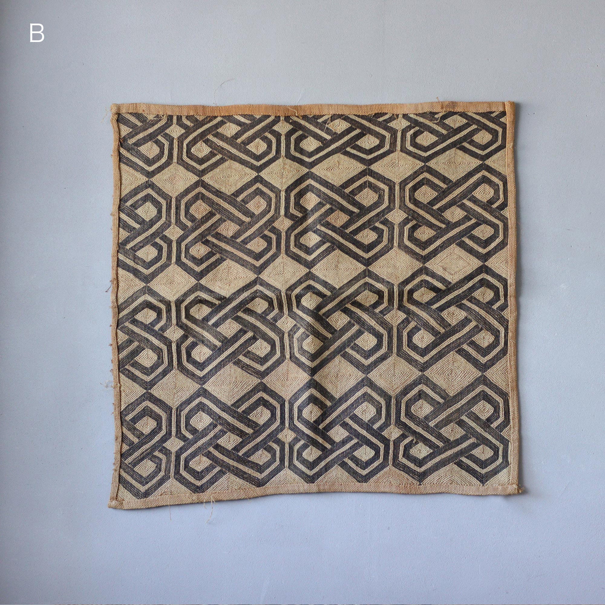 クバクロス 民藝布 KUBA CLOTH：アフリカの民芸 クバクロス