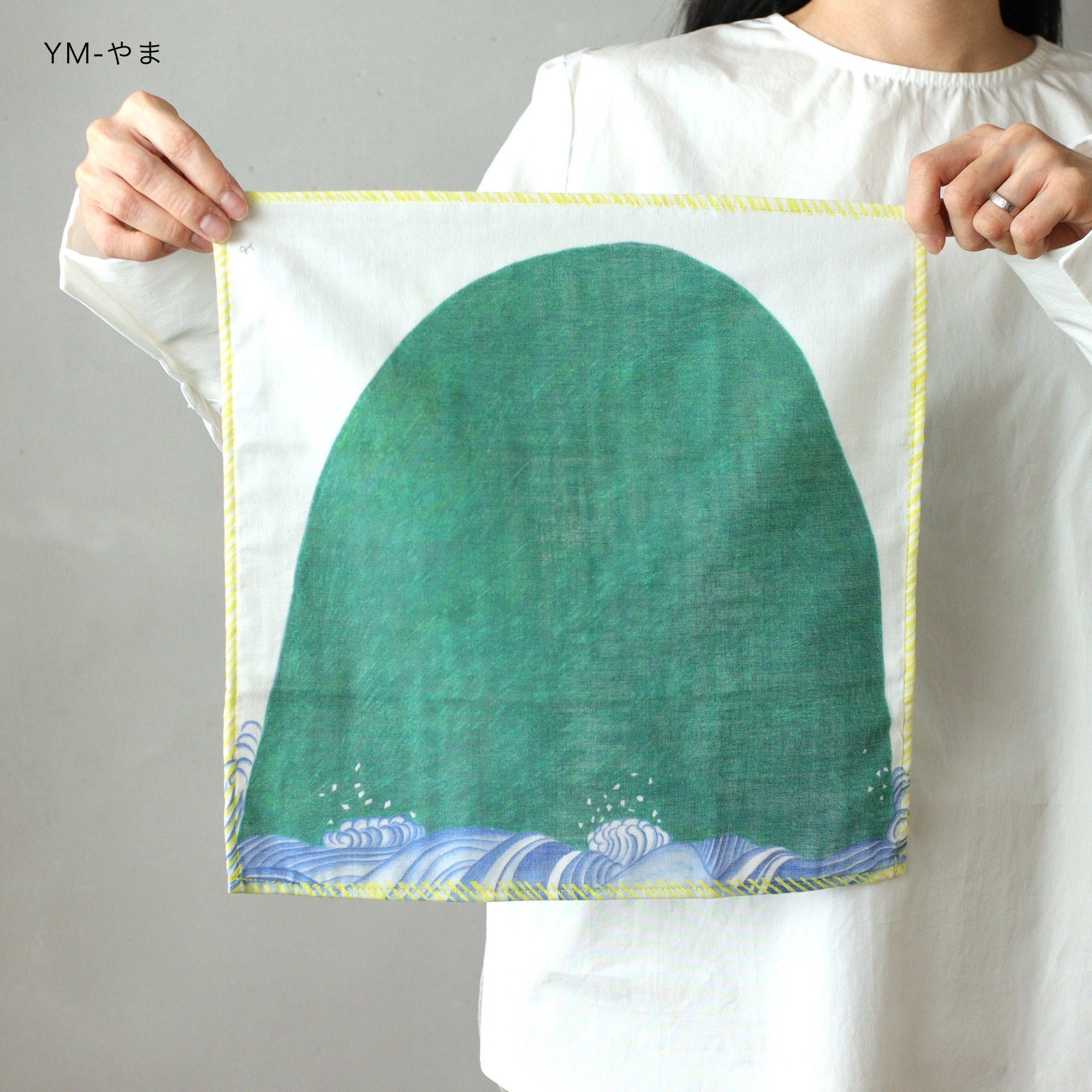 GAUZE HANDKERCHIEF [MURATA YOSHIKO] – BIRDS' WORDS